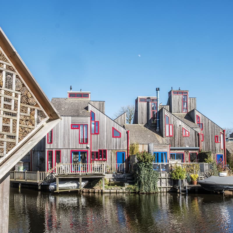 Cover Image for Koffie, taart & reisverhalen van Home Exchange