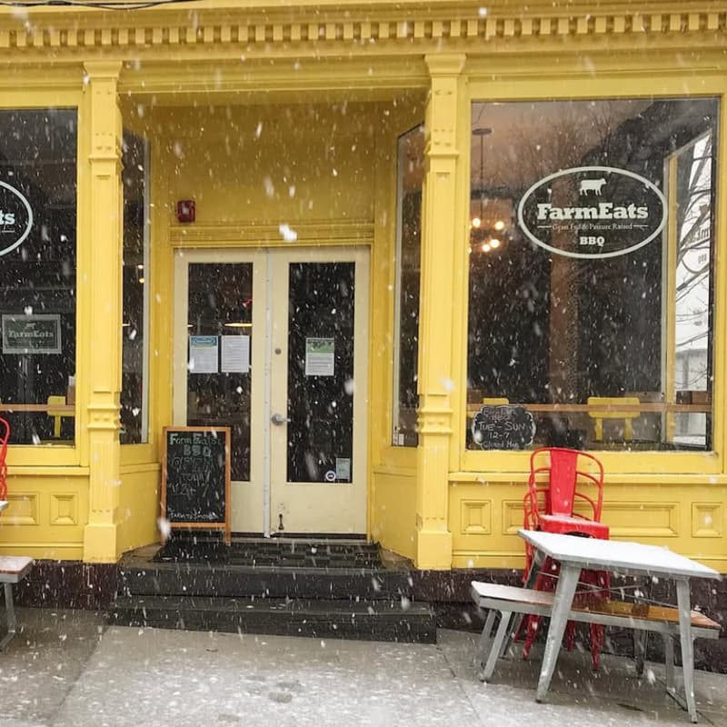 Cover Image for Farm Eats: Smoky O