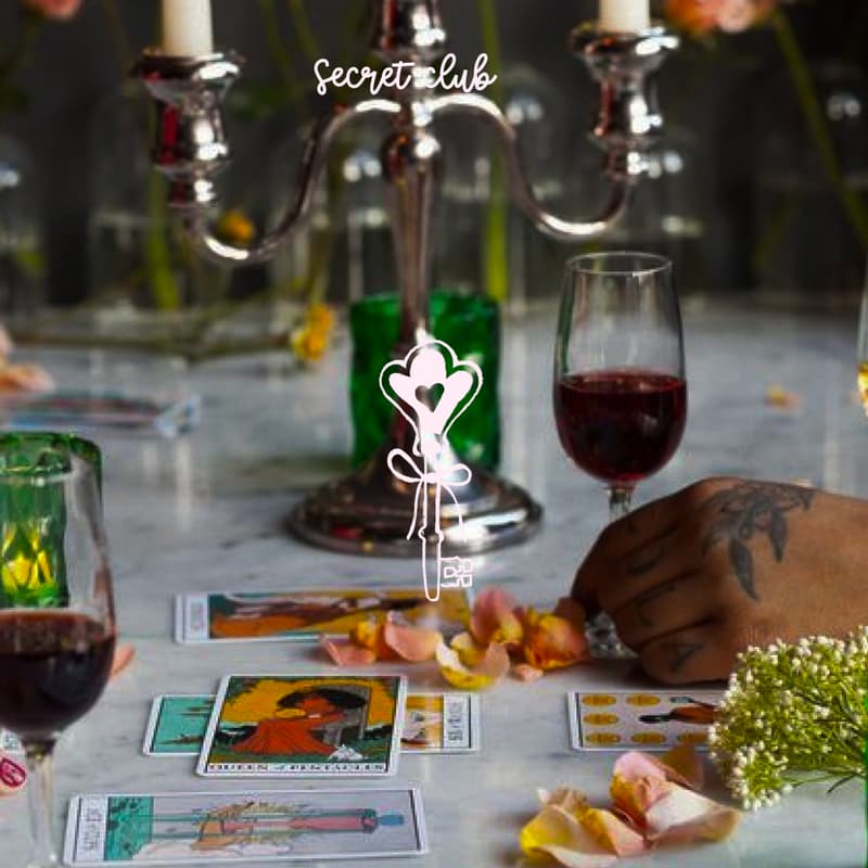 Cover Image for Secret Club: Wine & Tarot and Pizza 🍕