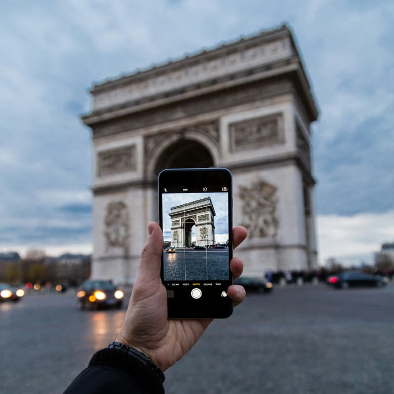 Cover Image for AI in Travel Mixer.        Hosted by b0arding.com