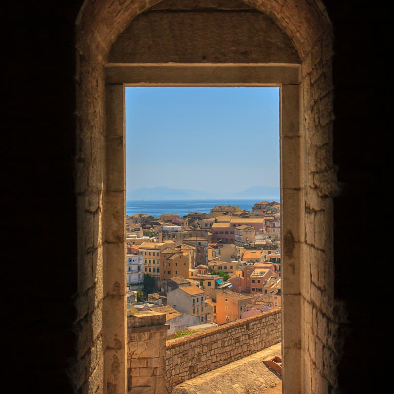 Cover Image for Windows Into the World