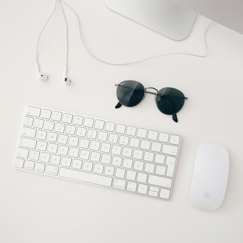 Cover Image for Community Lunch & Learn: Authentic LinkedIn and Brand Building with Evelyn + Irene