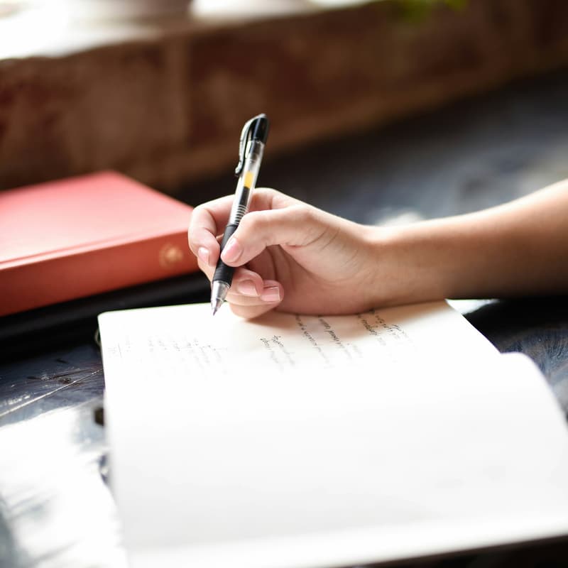 Cover Image for Notes to Self: Journaling 101