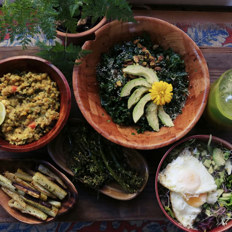 Cover Image for Eating for Hormones: Food as Medicine for Women’s Health in Midlife
