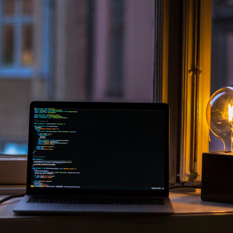 Cover Image for Code-Review - Session 02: Indiehackers & hobby developers