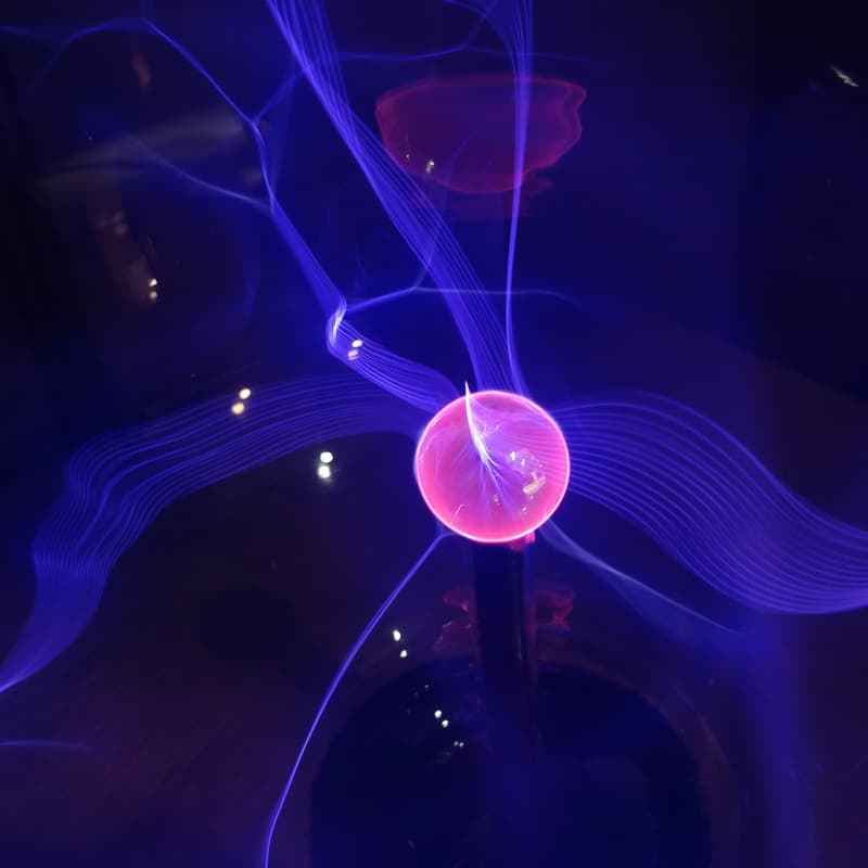 Cover Image for Quantum