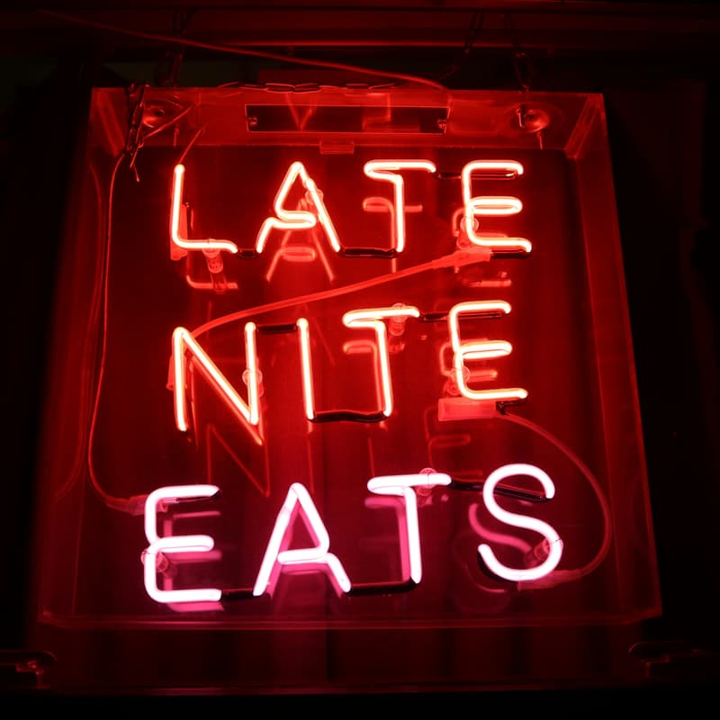 Cover Image for Web3 OG’s ChiliBangs  Diner In Paris