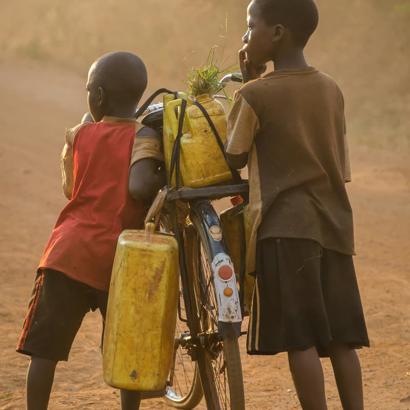 Cover Image for Inequality by the Gallon: The Hidden Water Powering Our Lives