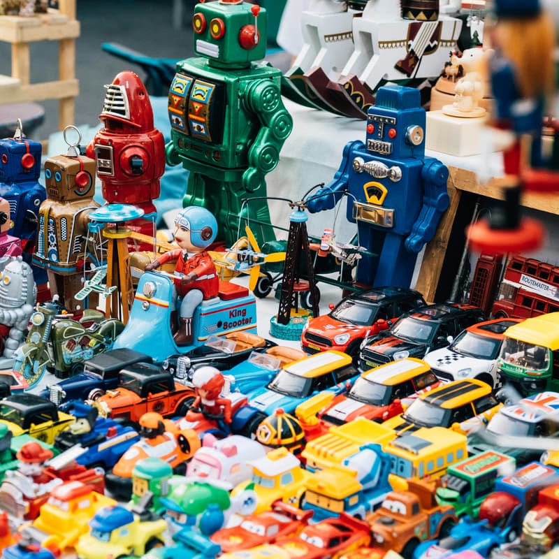 Cover Image for Toy Tank