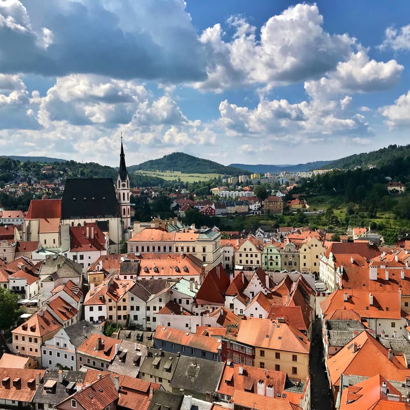 Cover Image for Crossroads of the World: Czech Republic