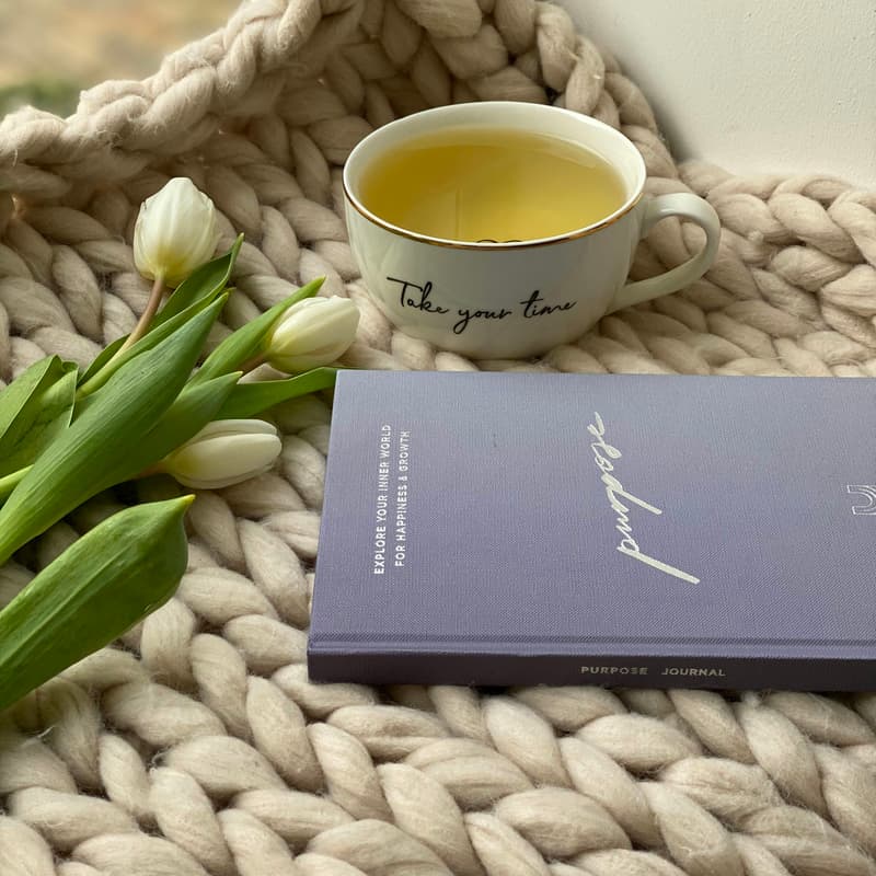 Cover Image for tea & poetry: close readings [public]