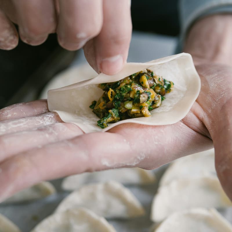 Cover Image for Pinch of Us- Making a Taste of Home