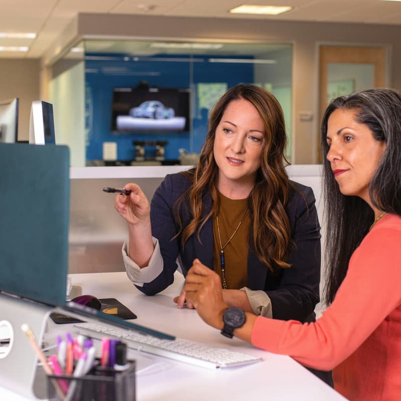 Cover Image for Women leaders in crypto: Success Stories and Networking
