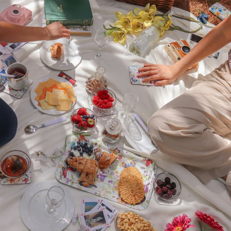 Cover Image for Beach Picnic
