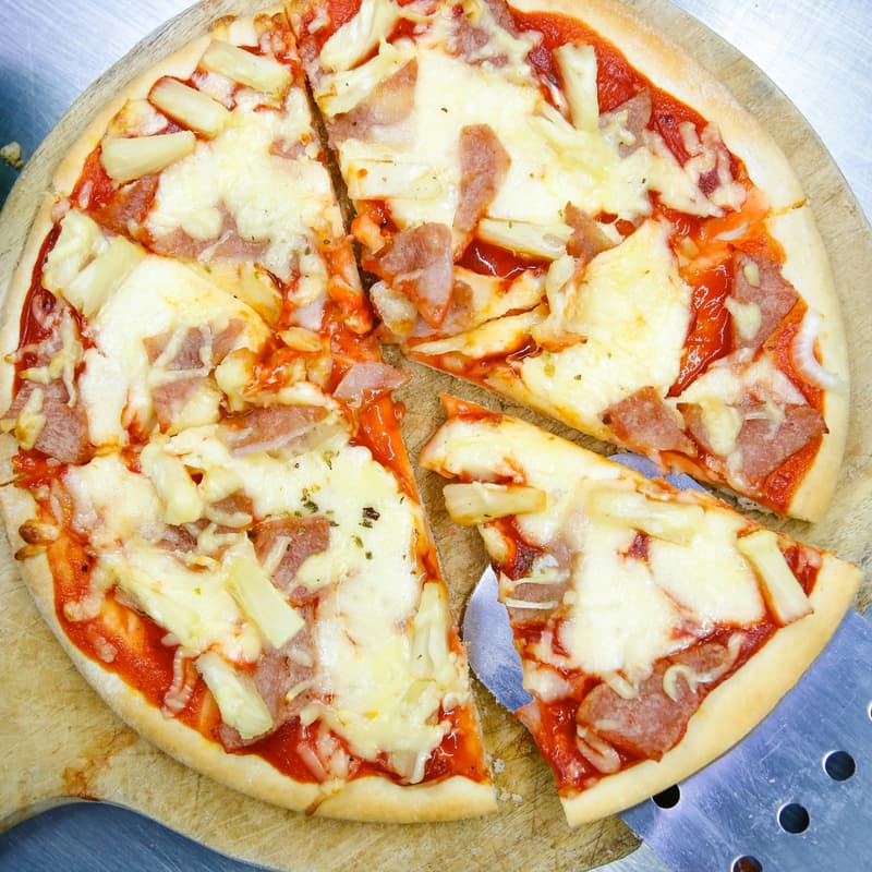 Cover Image for Slice, Mingle & Connect