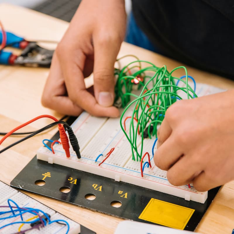 Cover Image for Youth STEM
