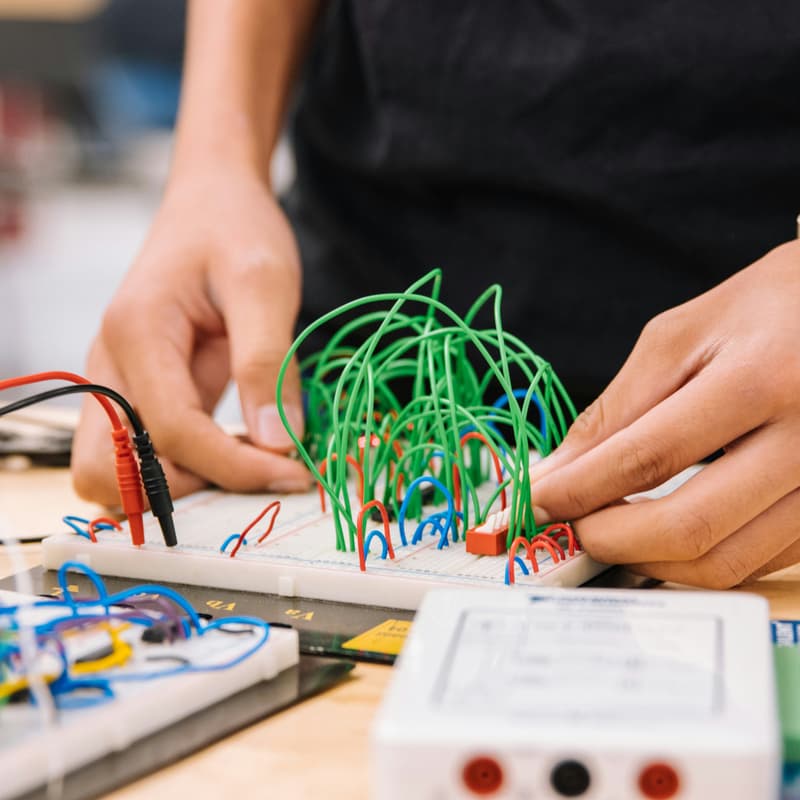Cover Image for Youth STEM Day