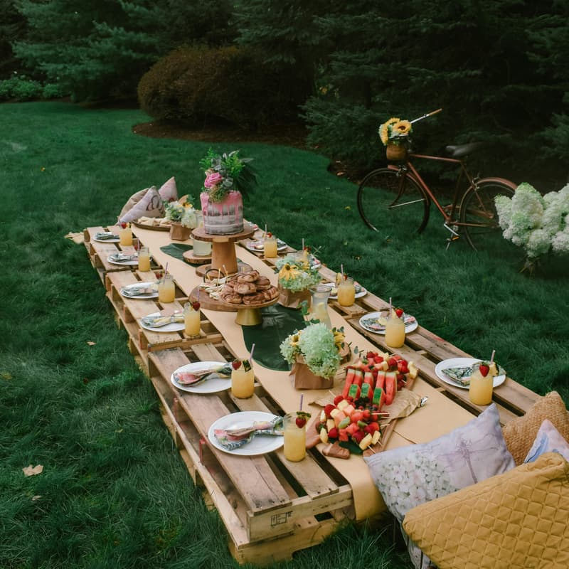 Cover Image for Kiel Picnic