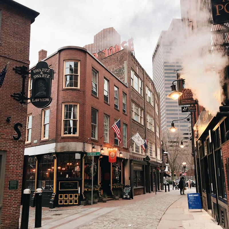 Cover Image for The HealthTech Revolutionary Tavern