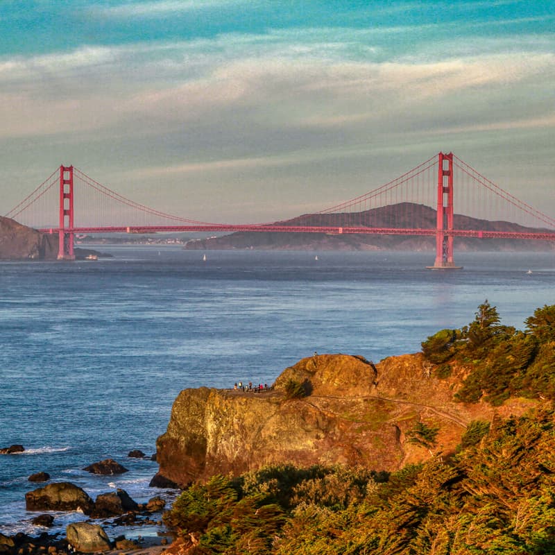 Cover Image for Presidio to Lands End via Bluffs and 3 Beaches Hike - 7.9 miles, 1000 ft elev