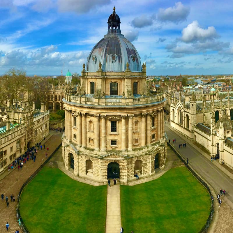 Cover Image for Oxford Alumni Meetup