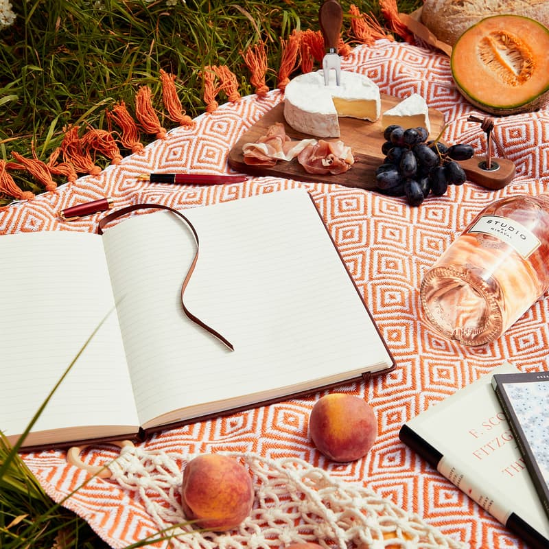 Cover Image for Sisterhood August Book Picnic
