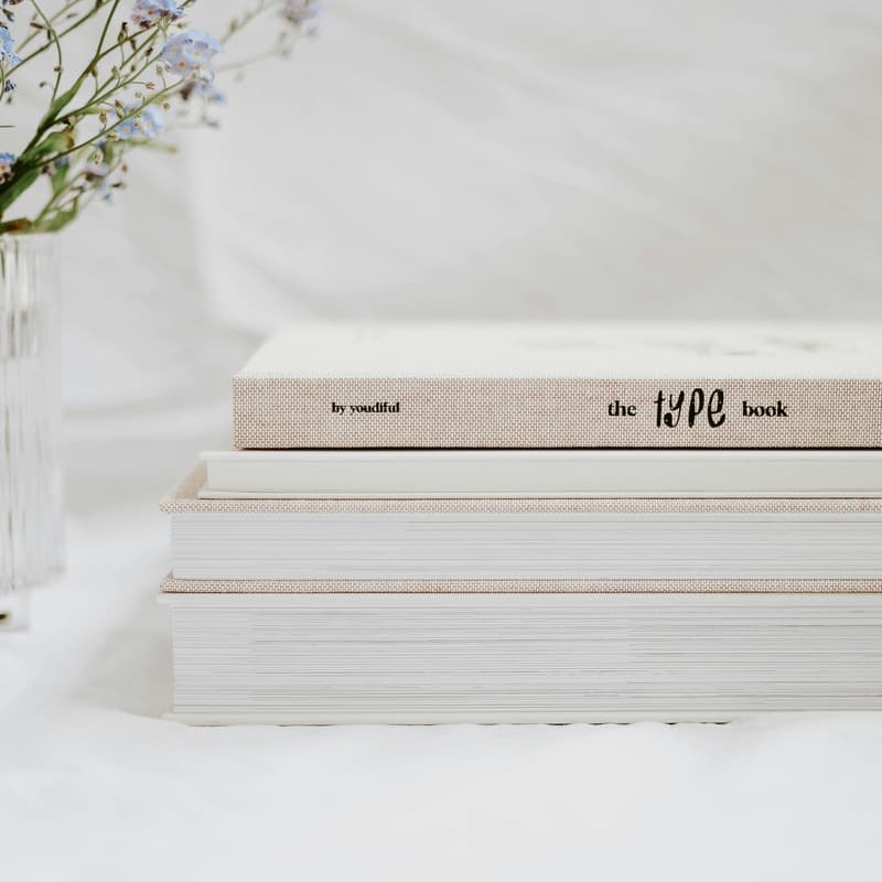 Cover Image for 28.05 Book Club (Łódź)