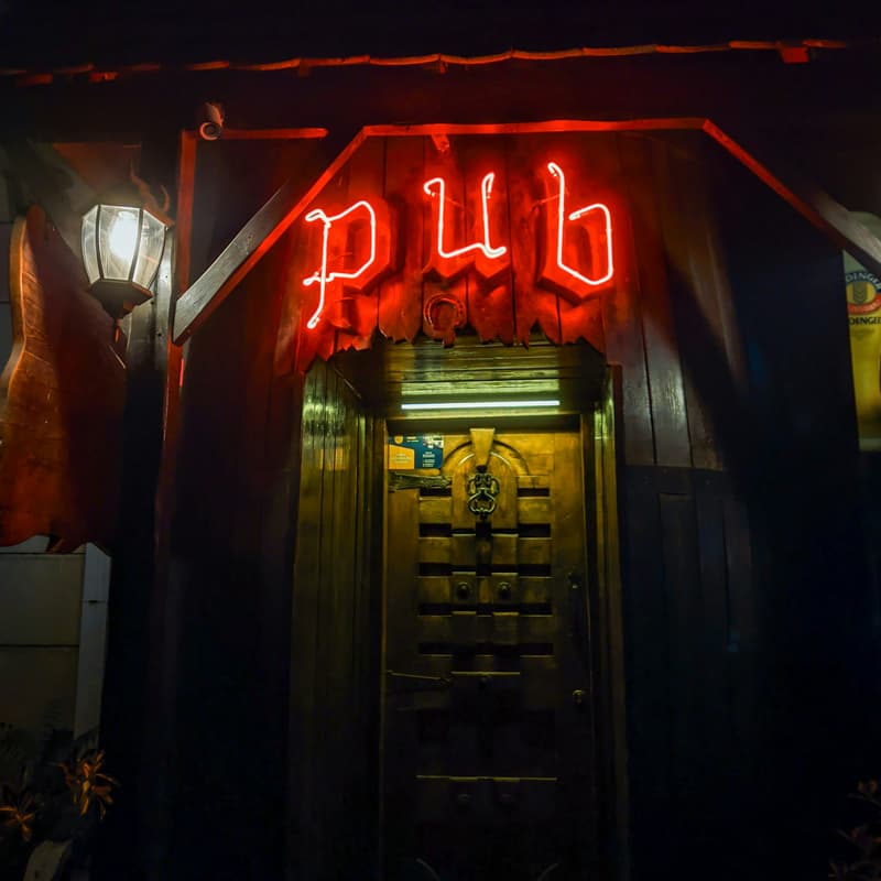 Cover Image for Haunted Pub Crawl