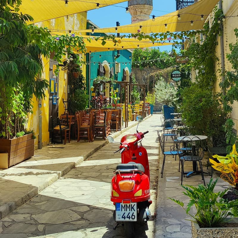 Cover Image for Make Your Own Mediterranean Perfume Workshop