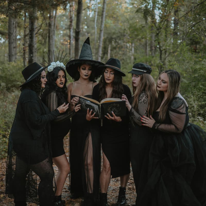 Cover Image for Mad Money Club:  Hocus Pocus, Finance in Focus
