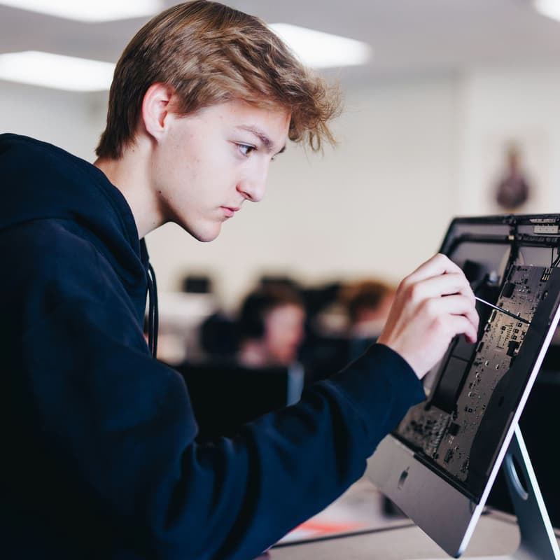 Cover Image for Studenterna vi behöver i Umeåregionen