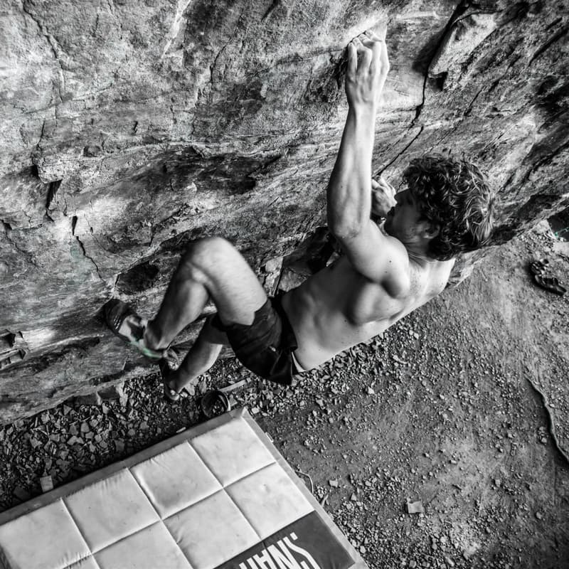 Cover Image for Bouldering, fitness and yoga