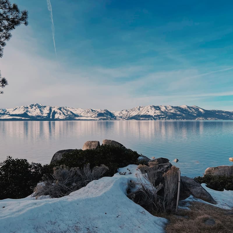 Cover Image for Winter Retreat: Lake Tahoe