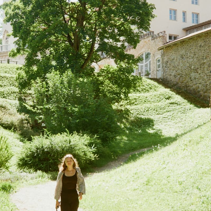 Cover Image for Women Walking Waller with Beth Coffey and 1Hotel