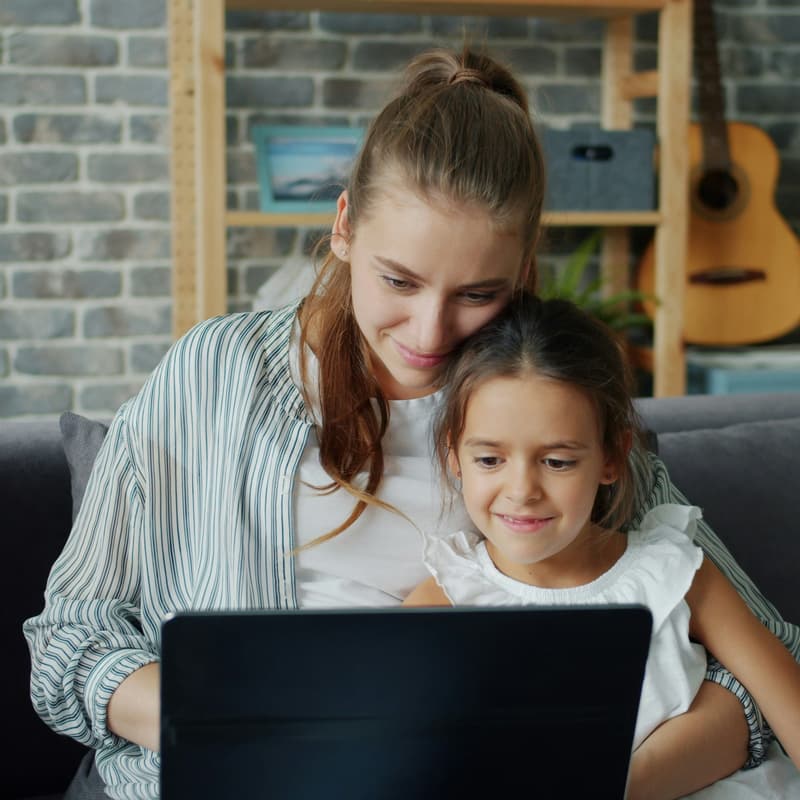Cover Image for Mad Money Club: Motherhood & Money