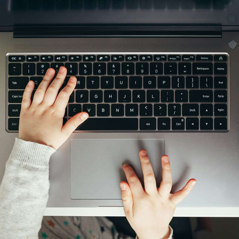 Cover Image for Connecting Families Primary Years: Accessible Tech