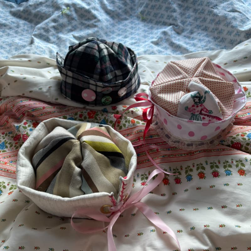 Cover Image for craft club: sailor hats with emilee