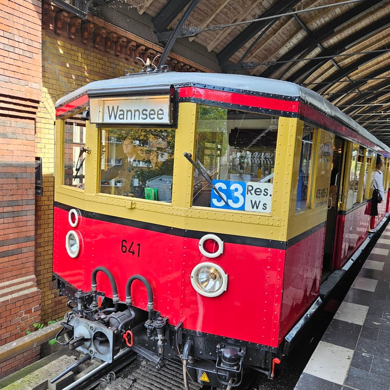 Cover Image for English guided tour in our Historic S-Bahn from 1928 - the 1st ever!