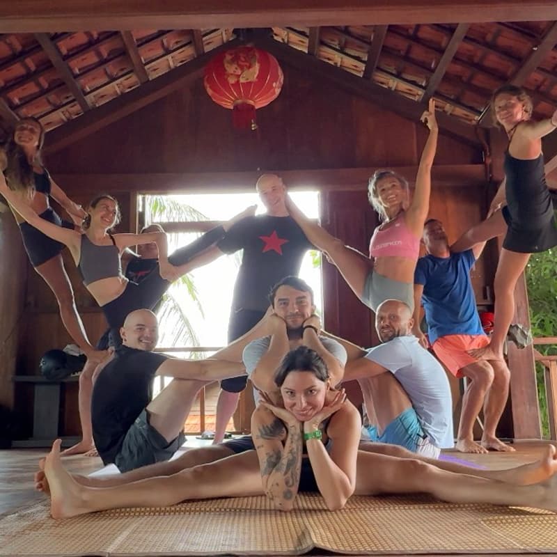 Cover Image for Sunday acro Jam - Hoi An