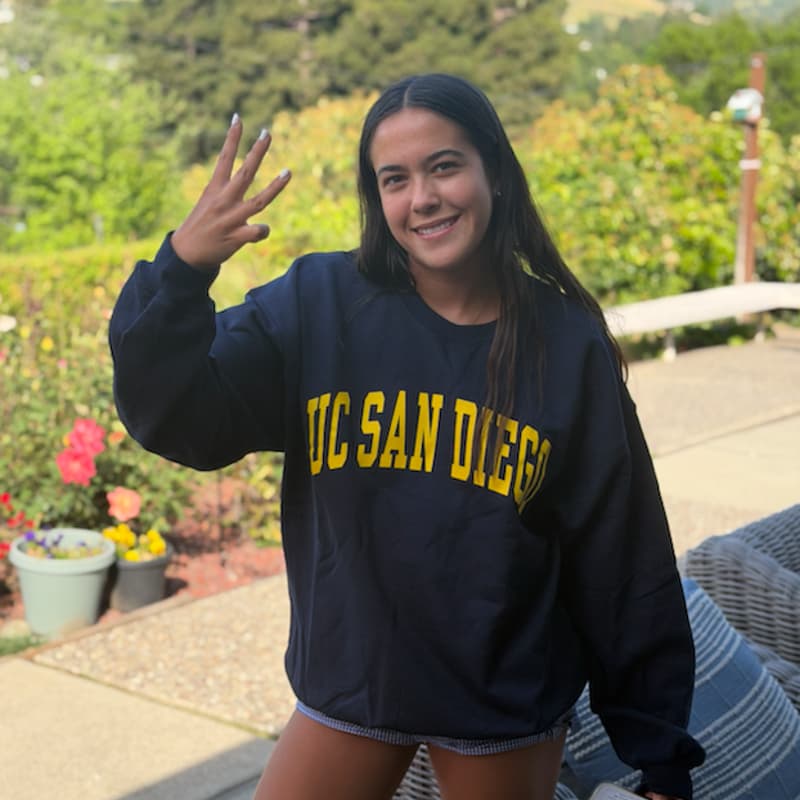 Cover Image for Molly's Graduation Party