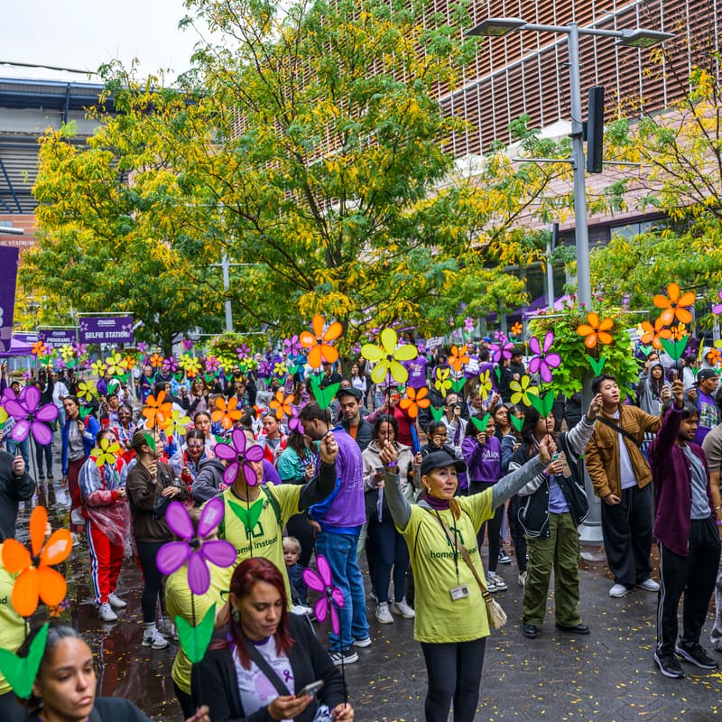 Cover Image for Queens Walk to End Alzheimer's Kick Off
