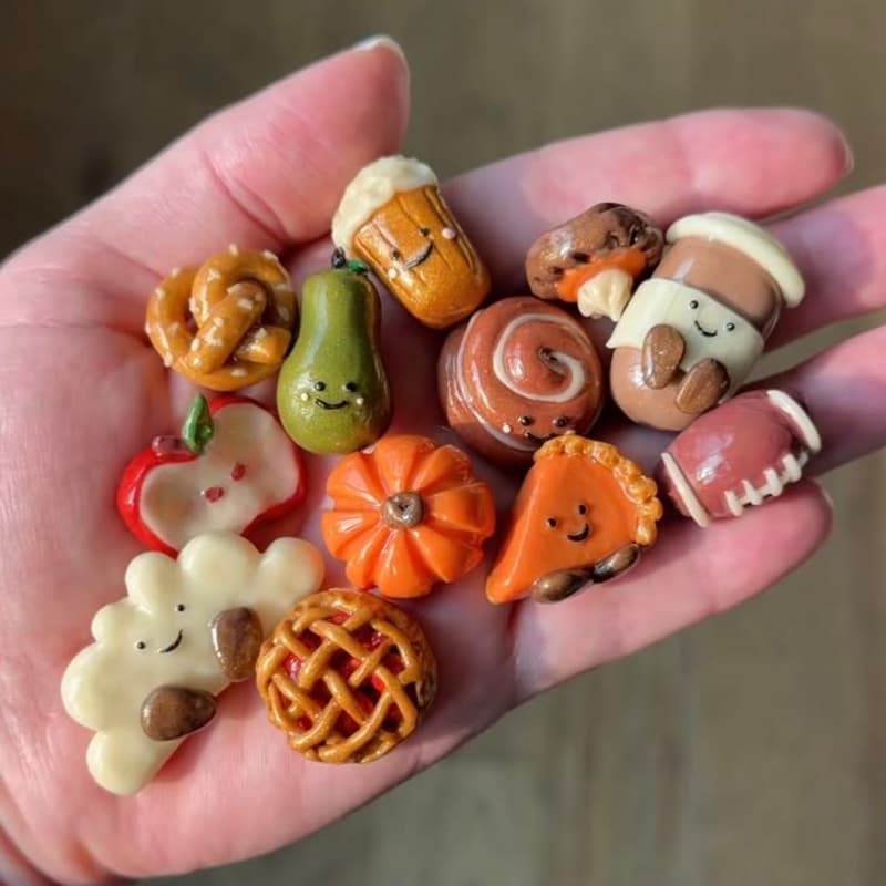 Cover Image for Art Social Hour: Clay Magnets