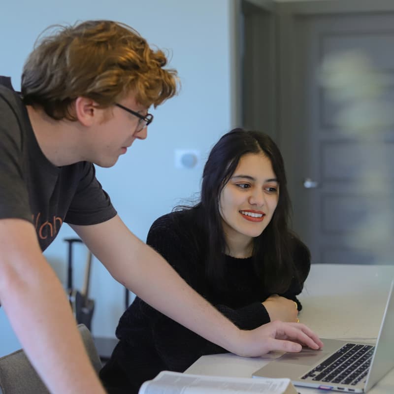 Cover Image for Webinaire Samsa.fr - Le vibe coding avec IA: ce qu'il permet de faire et les précautions à prendre