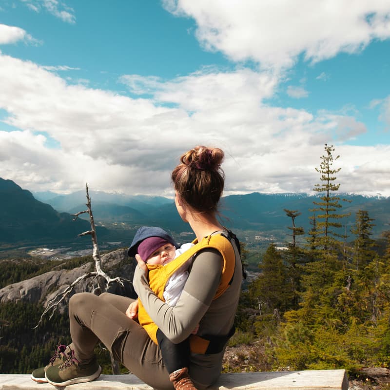 Cover Image for Resilient & Connected: Nature Therapy Hiking Group For Moms & Babies (Boulder)