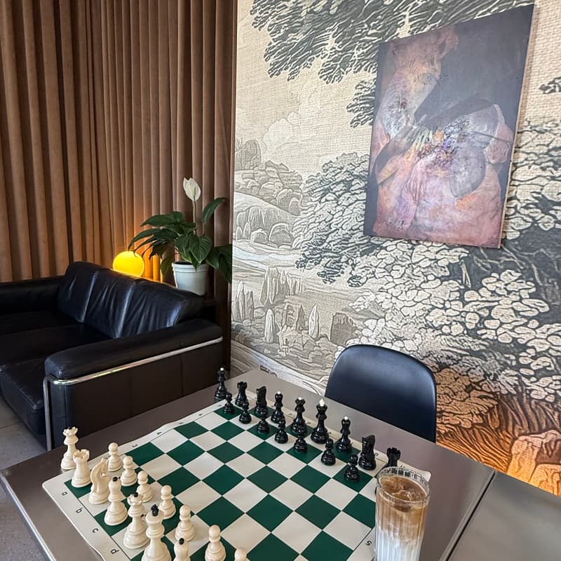 Cover Image for THE SQUARE Social Chess Event @Beans and Dots Mântuleasa