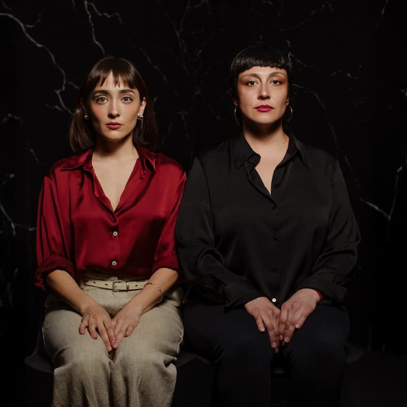 Cover Image for Obra de teatro: Hermanas
