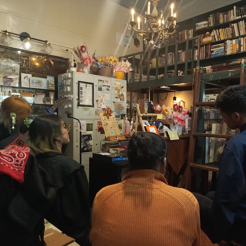 Cover Image for Nakikinig Ang Gabi: Open Mic Night