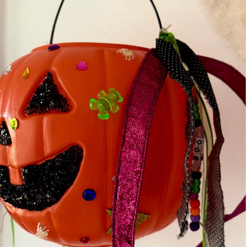 Cover Image for 🎃 Mommy & Me: Decorate Your Trick-or-Treat Pumpkin