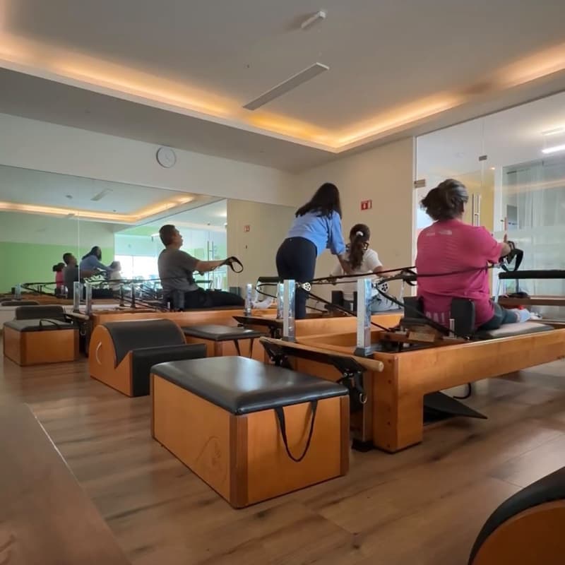 Cover Image for Clases de Pilates Reformer en SAMSA Estudio