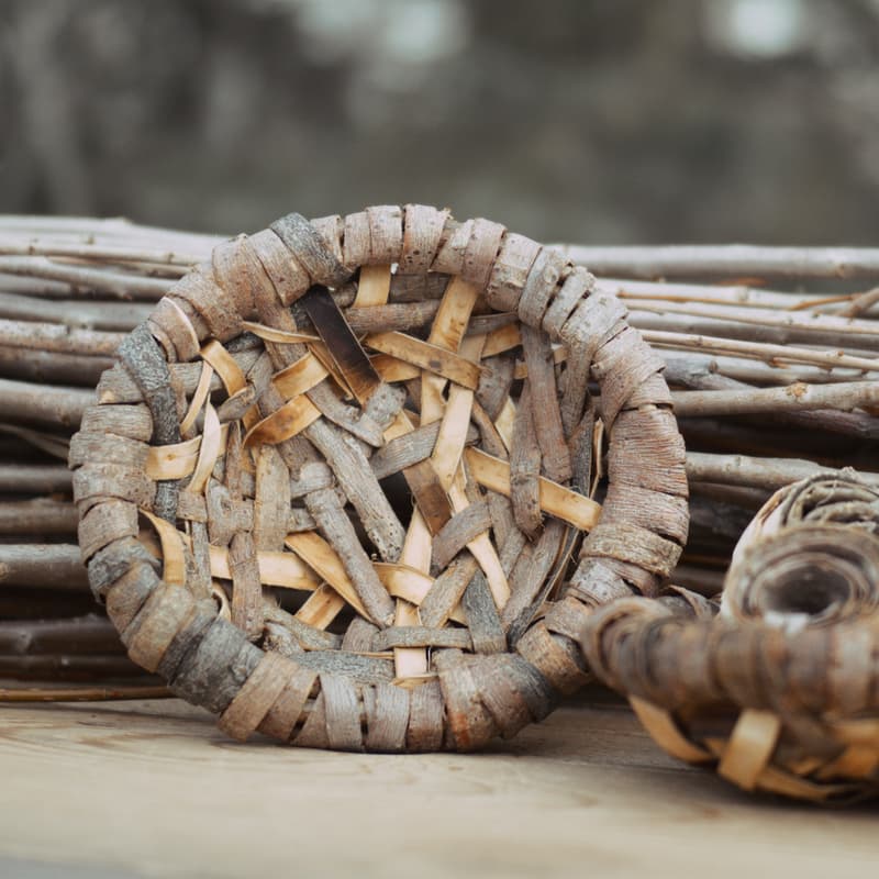 Cover Image for Random Weave with Willow Bark